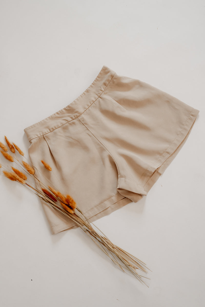 Shorts LIA made of Tencel - beige